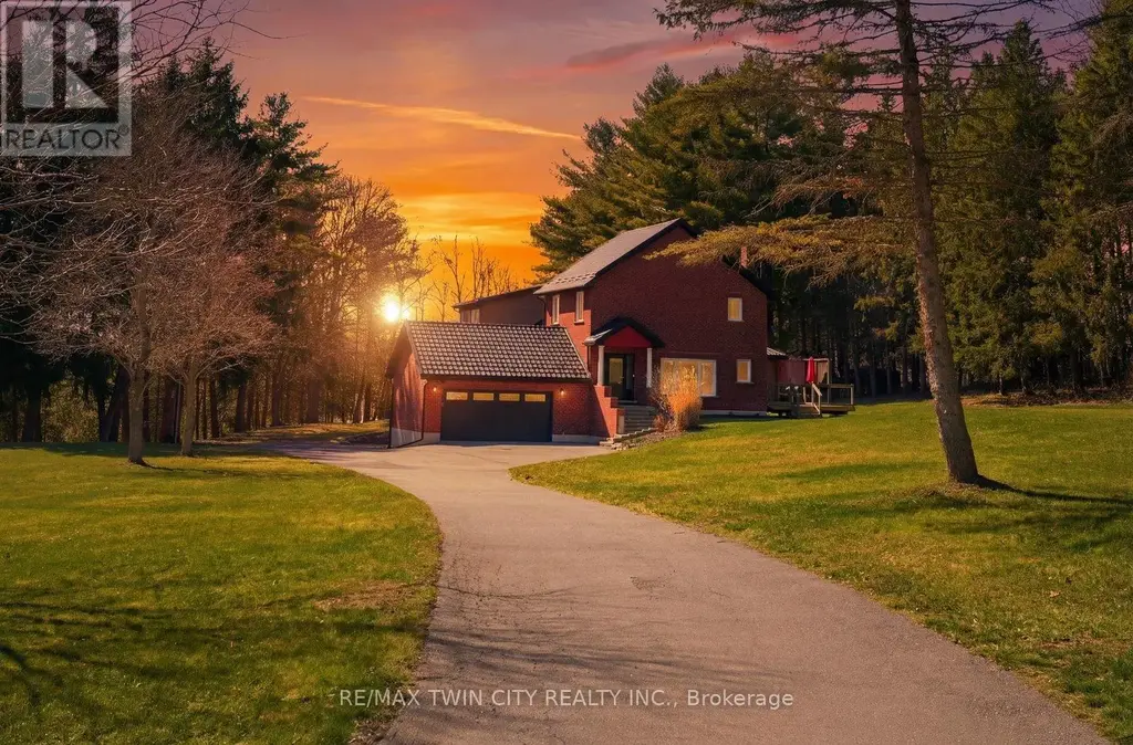 25 Hammond Road, Brant (Brantford Twp)